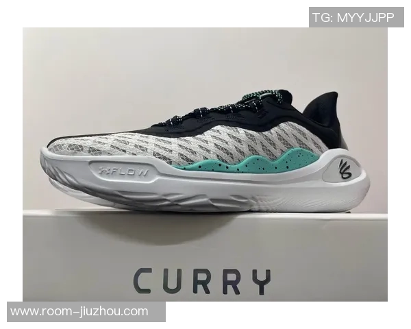 库里谈第三次穿女款签名鞋的感受与赛季鞋款选择的变化 库里谈第三次穿女款签名鞋的感受与赛季鞋款选择的变化